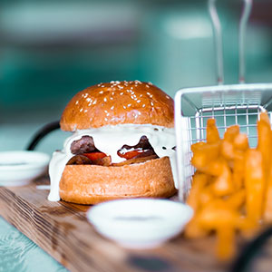 1973 Eskiden Alaçatı Fast Food Hamburger