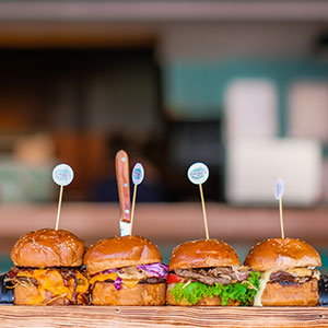 1973 Eskiden Alaçatı Fast Food Hamburger